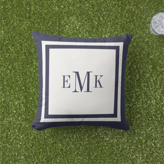 Anpassningsbarna Monogram för flotta och vita vall Utomhuskudde (Gräs)