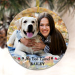 Anpassningsbarna Pet Photo My Best Friend Hund äls Julgransprydnad Keramik<br><div class="desc">Firar din bästa vän med en personlig fotominnesstund eller keepsaké. Anpassa med eget foto och namn. Anpassa med favoritfoton för hund eller katt och namn. Ornament är dubbla, du kan göra 2 favoritfoton, en på vardera sidan. Anpassa namn på framsidan och data på baksidan. COPYRIGHT © 2020 Judy Burrows, Black...</div>