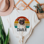 Anpassningsbarna Retro Pet Photo personlig Vintage T Shirt<br><div class="desc">Gratulerar till kärlek för din vän av håriget med vår Personlig Vintage Hund Retro Pet Photo Tri-Blend Shirt! Den här snyggten och den bekväma skjortan är perfekt för vilken djurälskare som helst, och kombinerar en solnedgång i retro-stil med anpassningsbarna på ditt sällskapsdjur för ett unikt och nostalgiskt utseende. Ladda upp...</div>