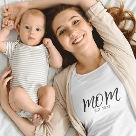 Anpassningsbarna Svart Etablerad Mamma T Shirt