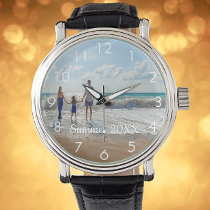 Anpassningsbarnas fotopatext, vit armbandsur