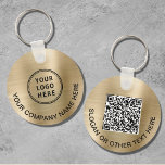 Anpassningsbarnas Logotyp QR-kod Guld Nyckelring<br><div class="desc">Enkel modern kampanjnyckelkedja för ditt företag eller din organisation med en borstad metallisk bakgrund i guld. Lägg till din logotyp,  ange webbplatsens URL adress för att skapa en skannerbar QR-kod och lägga till två linjer anpassningsbar text,  t.ex. företagets namn,  affärsslogan,  tack osv.</div>