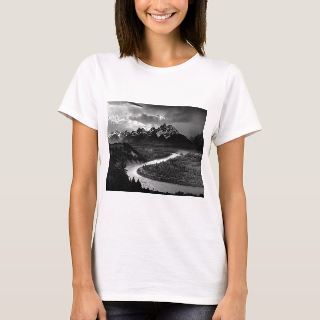 Ansel Adams The Tetons and the Snake River 1942 T Shirt (Framsida)