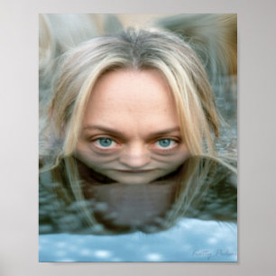 "Ansikte i Vatten" Poster Print Katty Pulsar