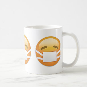 Ansikte med läkarundersökning maskerar Emoji Kaffemugg