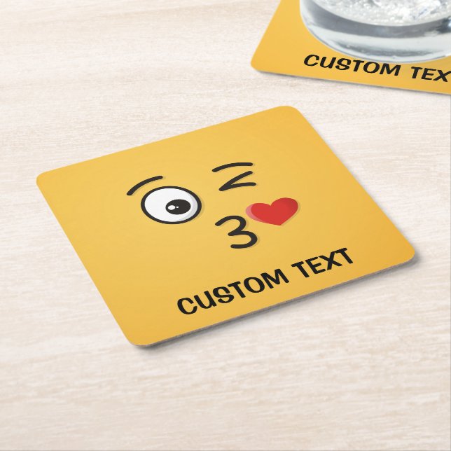 Ansikte Throwing a Kiss Underlägg Papper Kvadrat (Vinklad)
