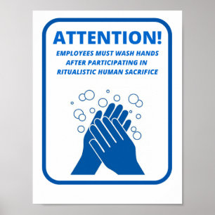 Anställd räcker tvagningaffischen poster
