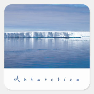 Antarctica iceberg liggande foto med vit text fyrkantigt klistermärke