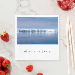 Antarctica iceberg liggande foto med vit text pappersservett