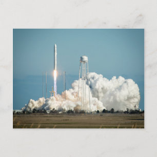 Antares Rocket Launch Vykort