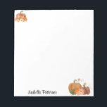 Anteckningsblocket Fall Pumpkins för Personligen A Anteckningsblock<br><div class="desc">Stationär i anpassade namn anteckningsblock med målade fallpumpor med faux glitter.</div>
