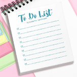 Anteckningsblocket Modern Simple Script To Do List Anteckningsblock<br><div class="desc">Ett enkelt och modernt tealblått och vitt anteckningsblock med ord "att göra lista" i ett skriptteckensnitt. Anpassa det med ditt namn. Gör en roligt till Valentines day,  födelsedagar eller tillfälle! Designad av Blackberry Boulevard.</div>