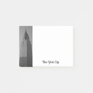 Anteckningslappar med NYC-skjutskyskrapa Post-it Block