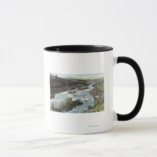 Antennen beskådar av anknyter det RiverKlamath Mugg
