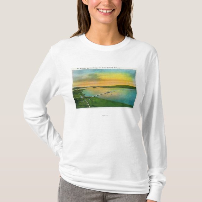 Antennen beskådar av fjärden överbryggar till t-shirt (Framsida)