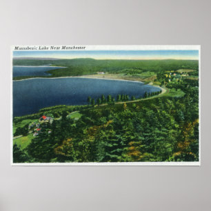 Antennen beskådar av Massabesic sjön nära stad Poster
