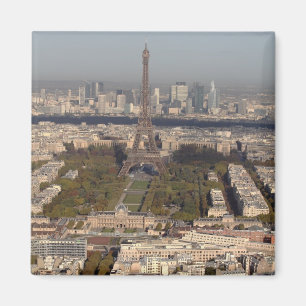 ANTENNEN BESKÅDAR AV PARIS MAGNET