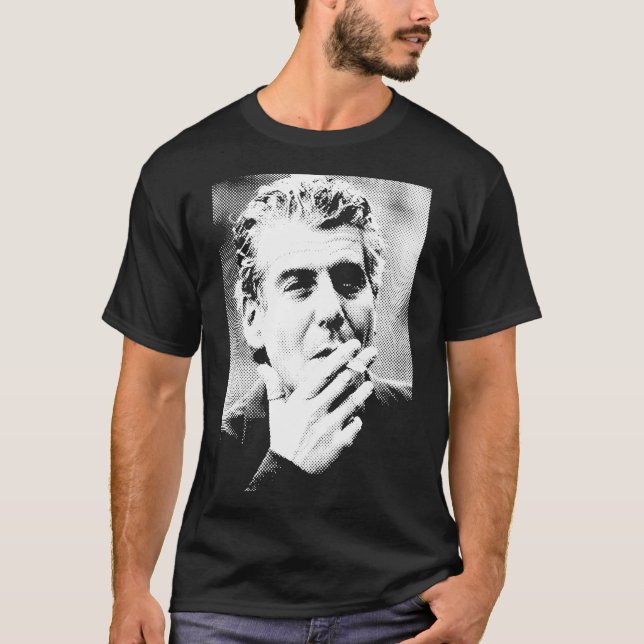 Anthony Bourdain Smoking   T Shirt (Framsida)