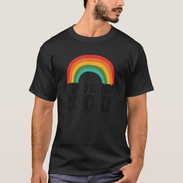 Anti Bullying Hippie Retro Teacher Rainbow Kindnes T Shirt (Framsida)