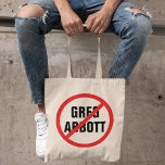 Anti Greg Abbott Vote Him Out Texas Democrat Tygkasse<br><div class="desc">Greg Abbott med en röd cirkel och ett X över hans namn. Distribuera dessa anti-guvernör Abbott-knappar överallt för att få Texans att stiga upp upp och rösta emot honom i valet 2022 i Texas efter halva mandatperioden. Låt oss få en demokrat i tjänst.</div>