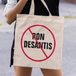 Anti Ron DeSantis Florida Democrat Tygkasse<br><div class="desc">Stå emot guvernör Ron DeSantis och hans hatfulla politik i Florida politik. En röd genomstrykning på en anti-DeSantis-påse.</div>