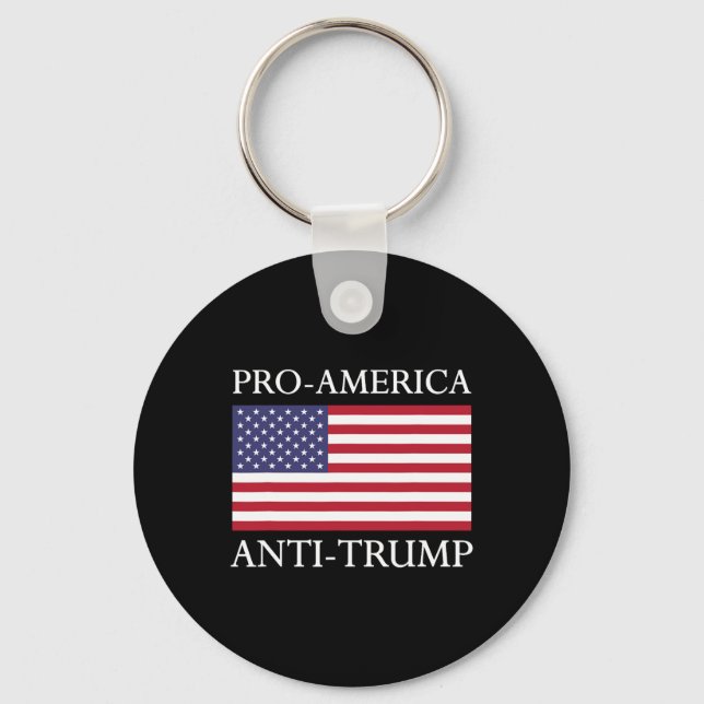 Anti-trump Shirt - American USA flagga Resist Nyckelring (Framsida)