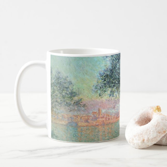 Antibes i morgon av Claude Monet Kaffemugg (Med munk)