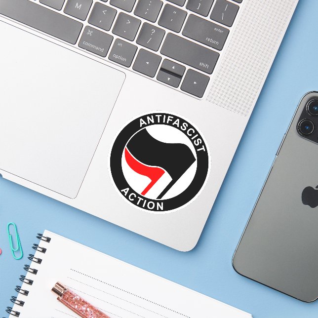 Antifascist Klistermärken (Laptop med iPhone)