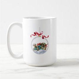 Antik bil i en klar julgranskula kaffemugg
