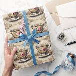Antik fransk blomster-tekopp i lantlig stil presentpapper<br><div class="desc">Öppna er för den franska landsbygdens charm med vårt Vintage Floral Tea Cup-inpackningspapper. Detta exklusiva inpackningspapper visar intrikata blommönster inspirerade av den franska landsbygdens elegans. Perfekt för att ge dina gåvor en touch av vintage sofistikering, är detta inpackningspapper ett underbart val för alla tillfällen. Tillverkat med material av högsta kvalitet...</div>