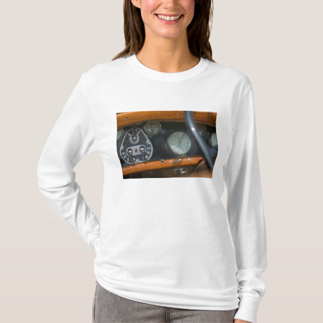 antik jaguar 2 tee (Framsida)