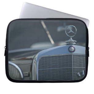 antik Mercedes 4 Laptop Sleeve
