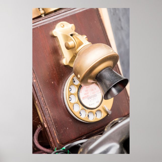 Antik telefon på marknad poster (Framsidan)