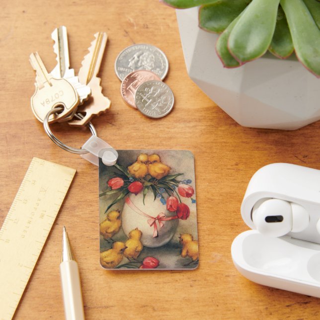Antika påskkycklingar med röda tulpanblommor nyckelring (Skrivbord)