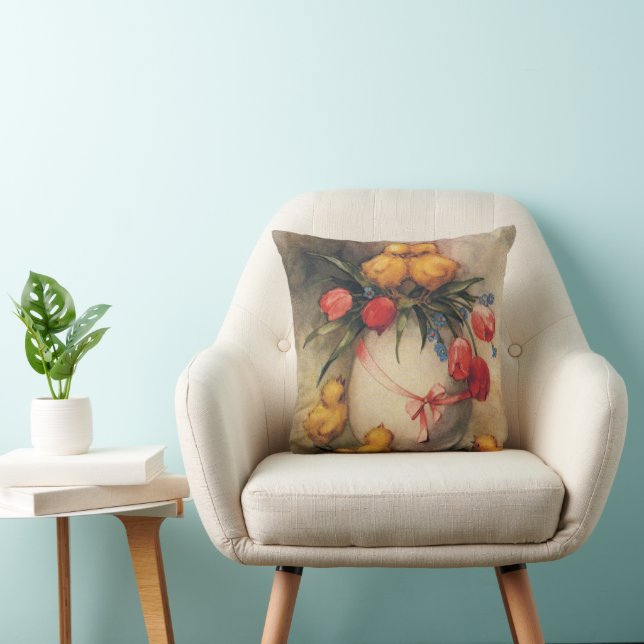 Antika påskungar, Ägg med röda tulpanblommor Kudde (Stol)