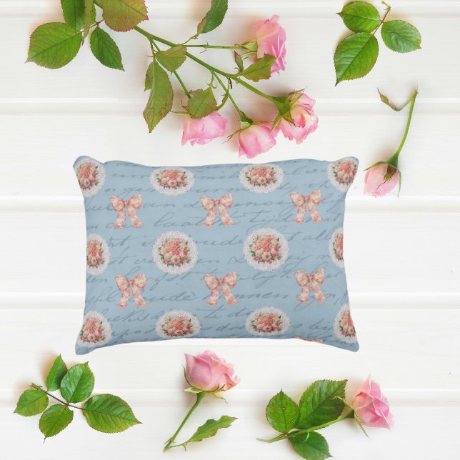 Antikettera Vintage Ro Toile Bows Prydnadskudde (So vintage, so romantic!)