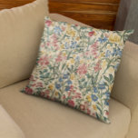 Antique Blommigt Wildblomma Kudde<br><div class="desc">Den här designen kan vara personlig om du väljer Redigera design. Du kan också överföra till andra objekt. Kontakta mig på colorflowcreations@gmail.com eller använda alternativet chatta överst på sidan om du vill ha den här designen på en annan produkt eller behöver hjälp med den här designen. Jag kan inte hjälpa...</div>