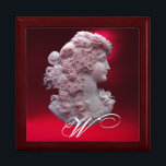 ANTIQUE CAMEO,DAM MED DRUVMONOGRAM SMYCKESKRIN<br><div class="desc">Elegant gammaldags kammeojuvel med en vacker kvinnprofil med långa hår som prydts med druvor och druvor för vinodling med röd ruby gem-sten.Del från " Season's Fruits ".Denna klassutformning är perfekt för näringsexperter,  dietister,  restaurangnäring,  livsmedelstjänst,  beredning eller restaurang , catering , vin.</div>