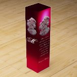 ANTIQUE CAMEO, DAM OCH DRUVOR, RED VIN MUSIC QUOTE VINLÅDA<br><div class="desc">Elegantens monogramdesign med ett citat från Beethoven ."Musik är vin som inspirerar en till nya generativa processer, och jag är Bacchus som pressar ut detta äroriska vin för mänskligheten och gör dem andligt torkade." Ludwig van Beethoven. Elegant gammaldags kammeojuvel med en vacker kvinnprofil med långa hår som prydts med druvor...</div>