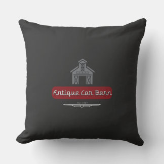 Antique Car Barn Pillow Kudde