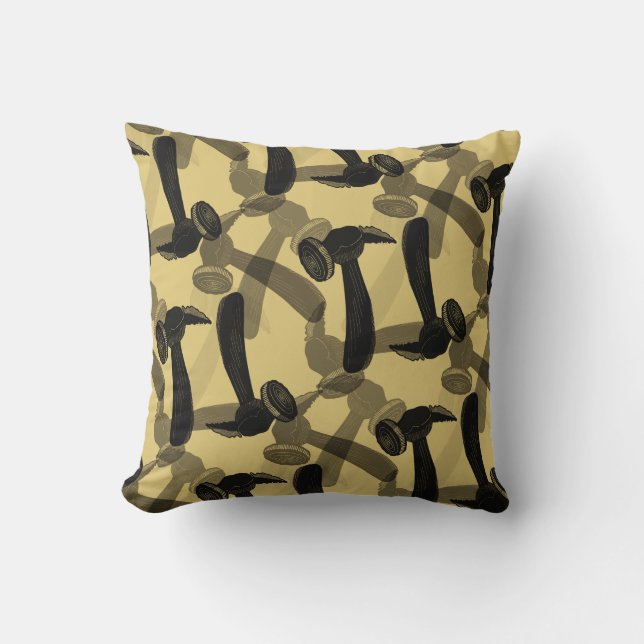 Antique Hammer Mancave Kudde (Framsida)