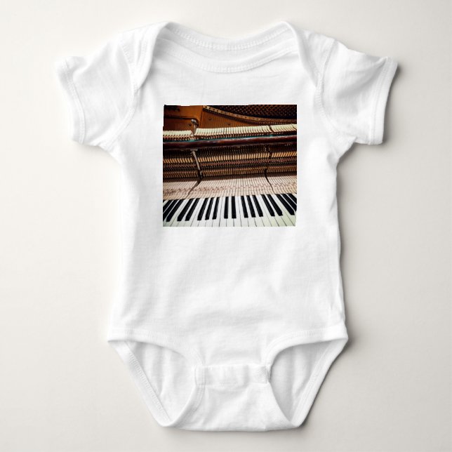 Antique Old Cont Piano Photo T Shirt (Framsida)