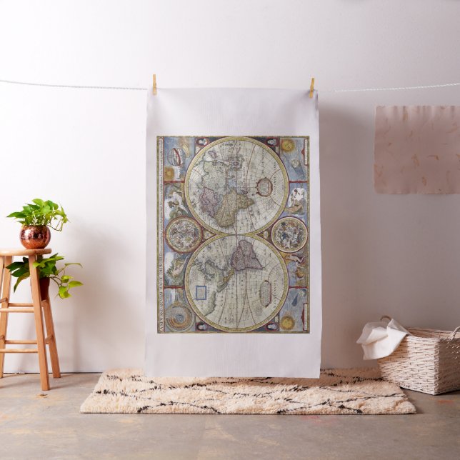 Antique Old World Map #3: Backdroppar Wall Hanging Tyg (In Situ)