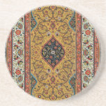 Antique Persian Carpet Elegant Design Underlägg<br><div class="desc">Njut av 1800-talets strålande skönhet med den här jättelika persiska mattans design. Med hjälp av det berömda "L'Ornement Polychrome" av Albert Racinet (1888) visar detta berikande mönster den mästerliga konsten i det traditionella persiska matta skapar. Riker av guld, djupröda, svarta och elfenbensintertwin i utvecklade blommigtar, känsliga vindruvor och stiliserade centrala...</div>