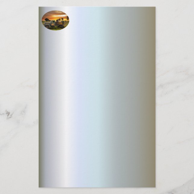 Antique Pickup in Countryside Brevpapper (Framsida)