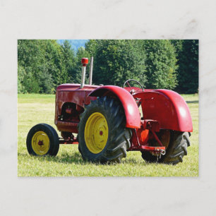 Antique Red Farm Tractor Vykort