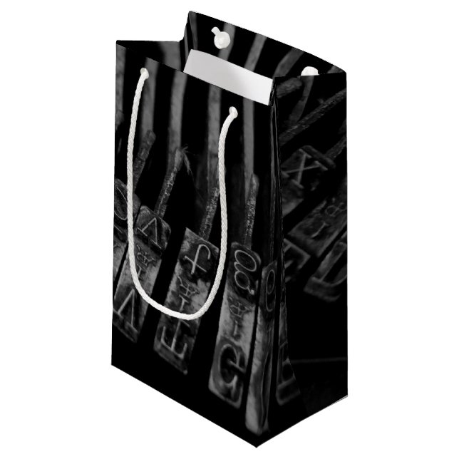 Antique typewriter-presentsäck för författare (Framsidan Vinklad)