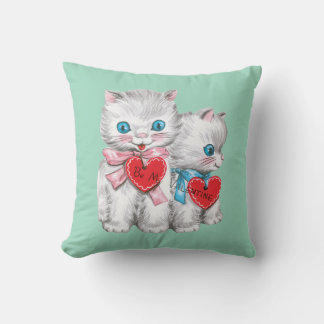 Antique Valentine Kittens Heart Kudde
