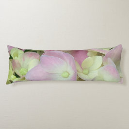 Antique White and Dusty Rosa Hydrangea Petals Kroppskudde