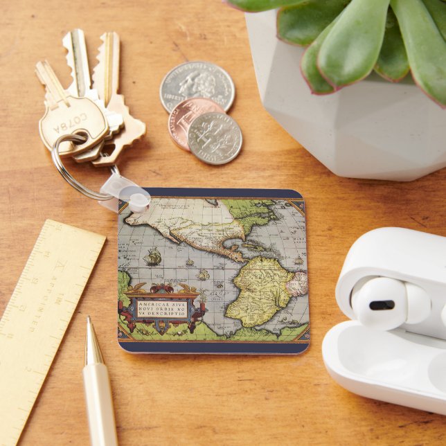 Antique World Map of the Americas, 1570 Nyckelring (Skrivbord)